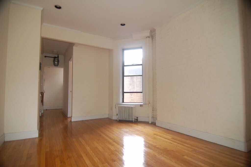 Photo - 246 Mott St Apartamento Unidad 18
