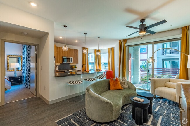 Bonnie 1 BR, 1 BA - 863 SF