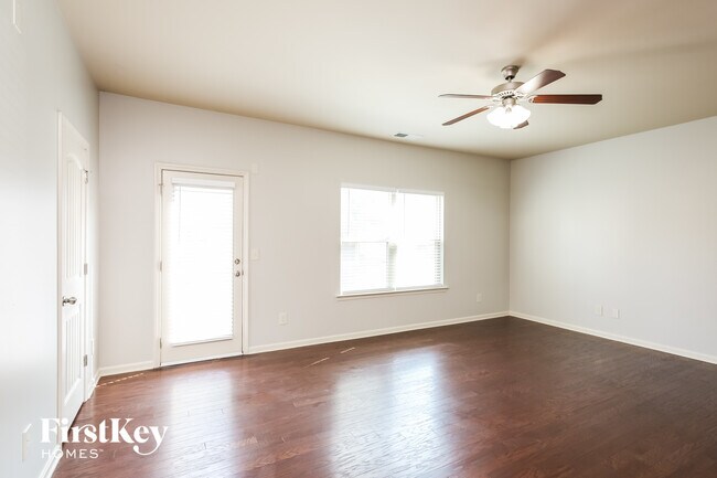 Photo - 501 Mill Ridge Rd