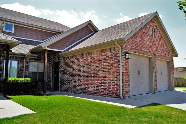 Photo - 3240 W Montrail Pl Townhome