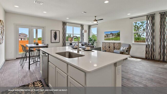 Photo - 1208 Klee St