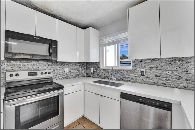 Photo - 1154 NW 103rd St Unit 1