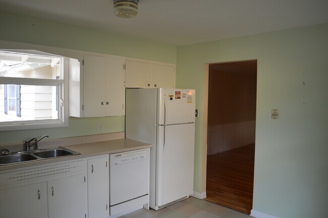 Photo - 137 Yale Ave