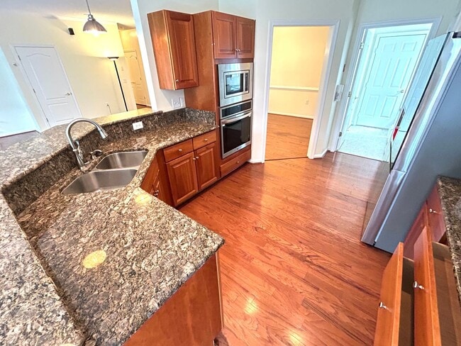 Photo - 3129 Gallahad Dr