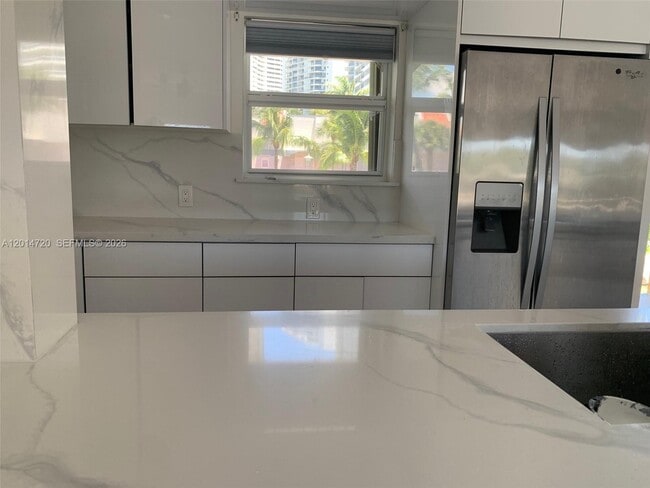 Photo - 3770 NE 171 St Unit 203