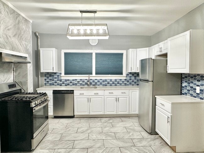 Photo - 519 S River St