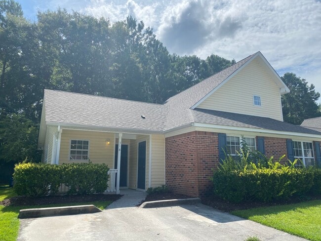 Building Photo - 316 St Rosea Rd