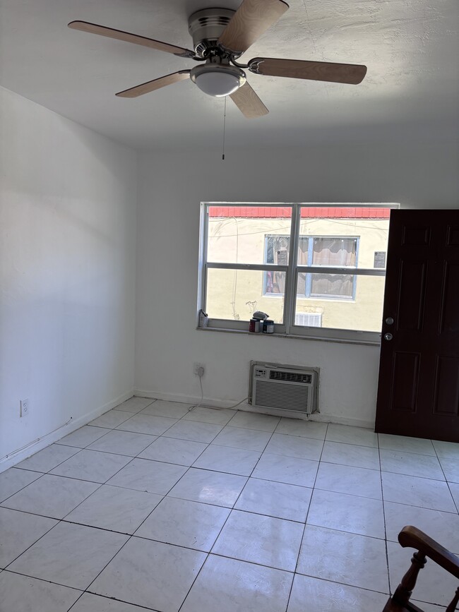 Building Photo - 2243 NE 172nd St Unit #4