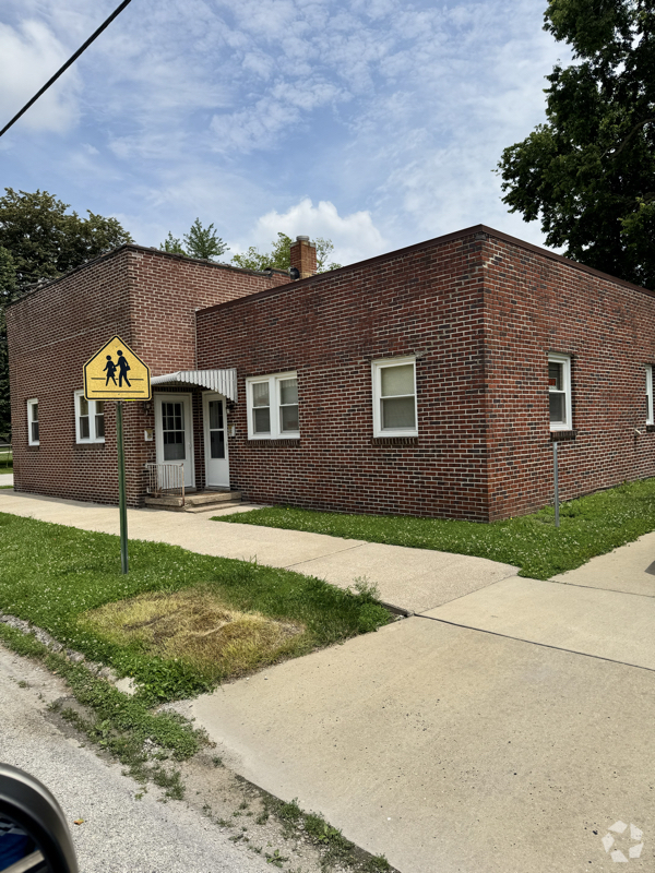 Building Photo - 630 N Chestnut St Unit 3 Rental
