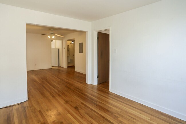 Photo - 1507 W Barry Ave Unit 1507-2