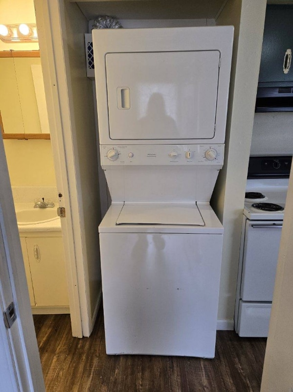 Photo - 1725 Watson Rd SE Unit e