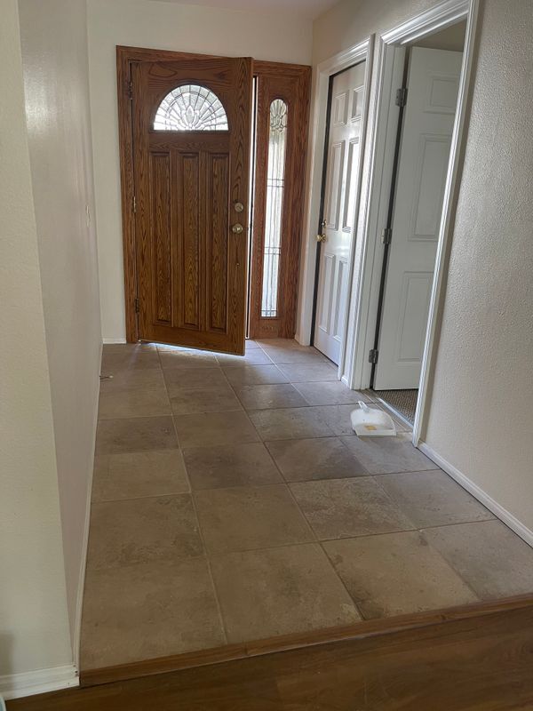 Photo - 415 Falconrock Ln