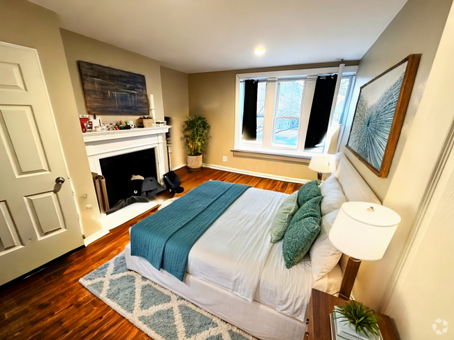 Building Photo - 4 bedroom in Brookline MA 02446 Unit 1A Rental