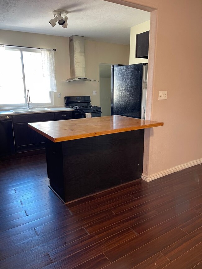 Photo - 3 Bedroom 2 Bath home