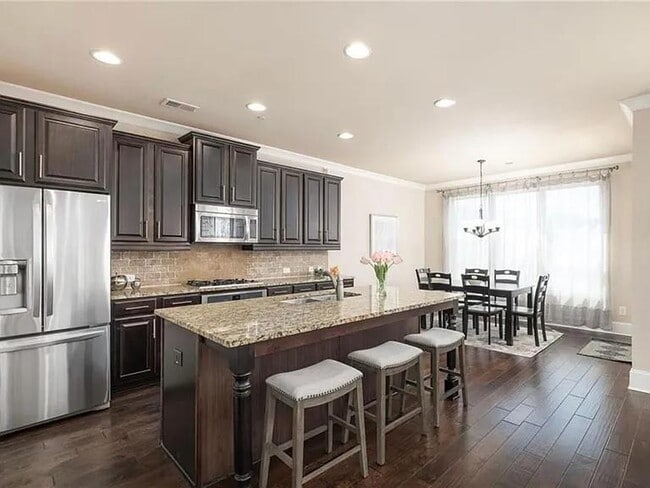 Photo - 7860 Highland Bluff