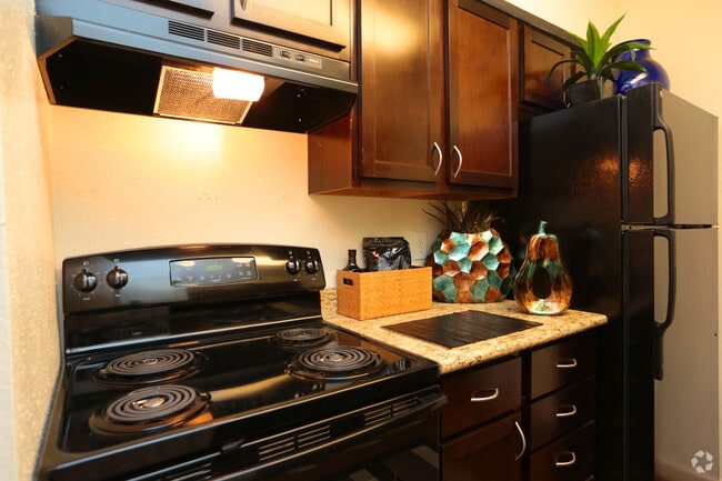 Interior Photo - London Belle Rental