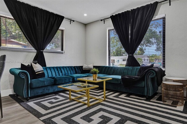 Photo - 1324 NE 151st St