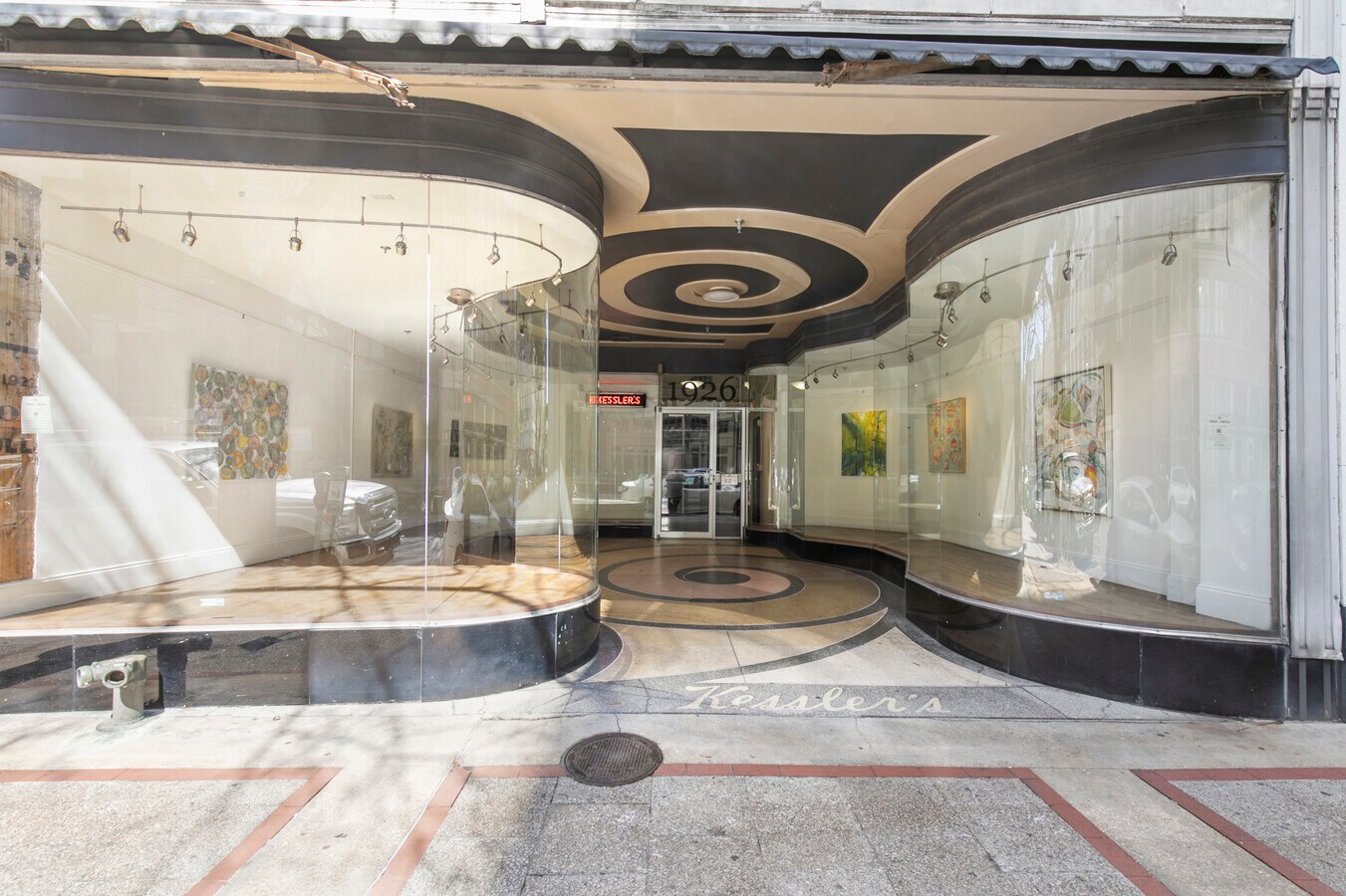 The Kessler Lofts - Parking Included! - The Kessler Lofts - Parking Included!