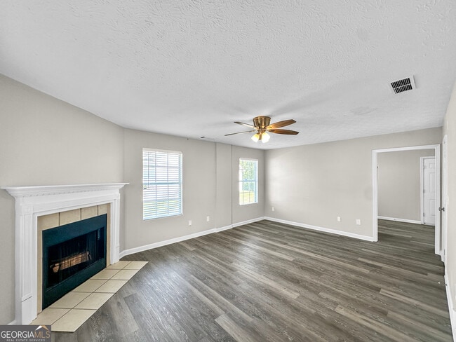 Photo - 178 Marsh Glen Dr