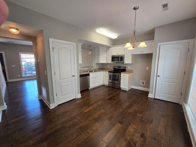 Photo - 706 Pebble Stone Ct