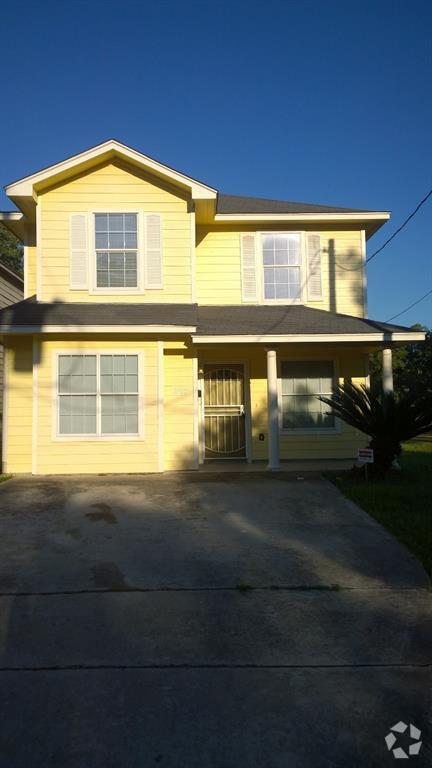 Front of Home - 2300 Abernathy St Rental