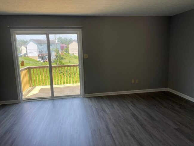 Photo - 1230 Clear Ridge Ln