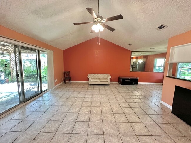 Photo - 1765 Hialeah Dr