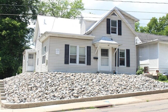 Building Photo - 97 N Lancaster St Rental