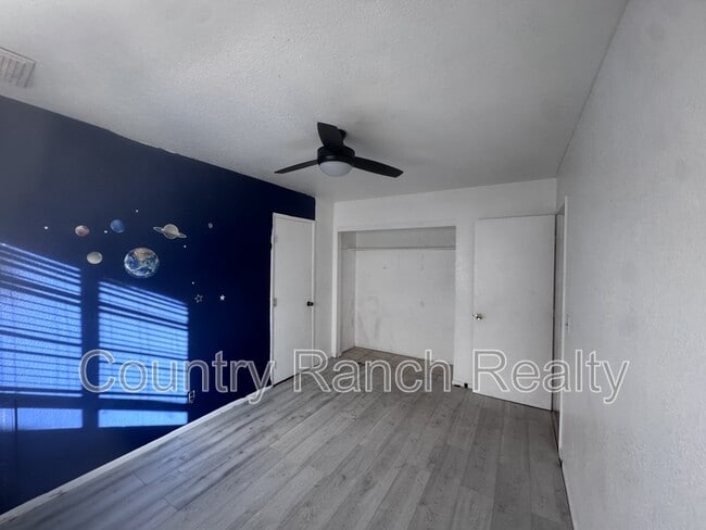 Photo - 5718 Sunrise Dr