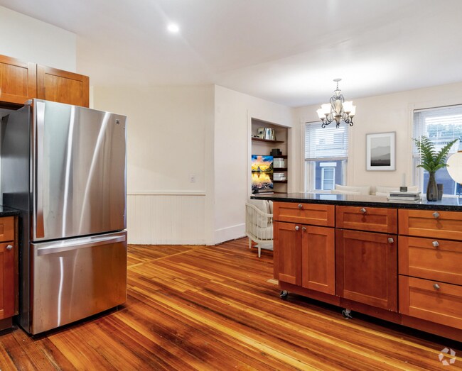 Building Photo - 126 Day St Unit 2 Rental