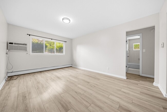 587 54th St SE Unit 593 -Unit D