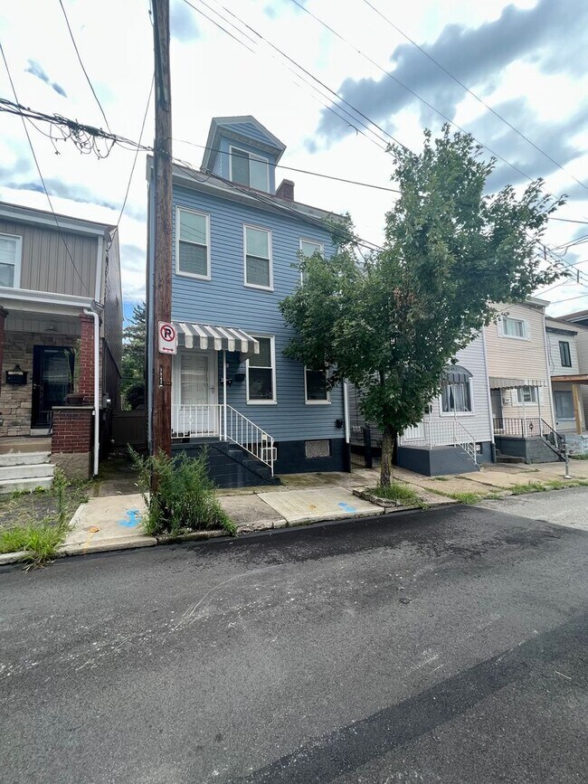 Building Photo - 419 Taylor St Unit Upper