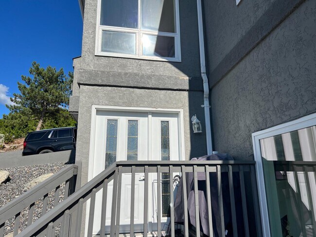 Photo - 845 Toovey Rd