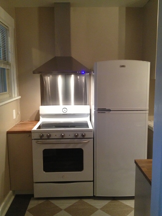 Photo - 5905 Stanton Ave