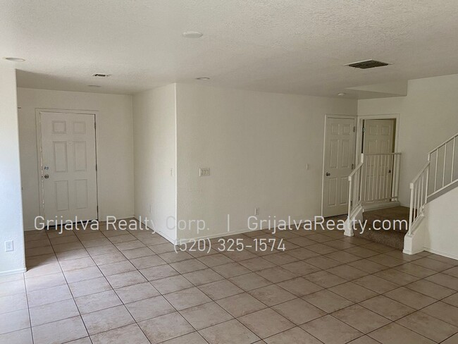 Photo - 1595 W Beantree Ln