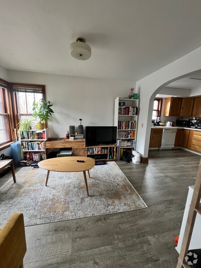 Building Photo - 1060 Danby Rd Unit 1060#2 Rental