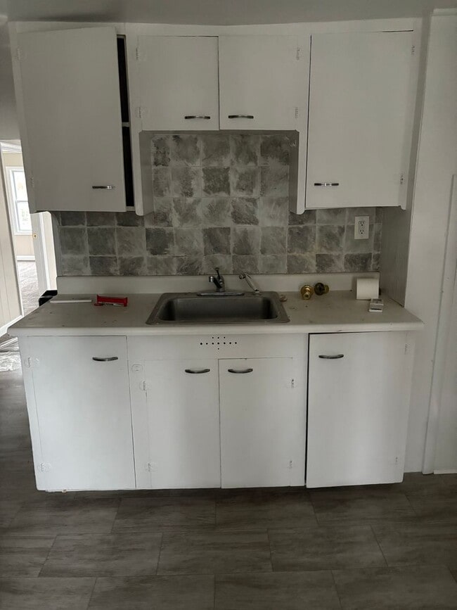 Photo - 1878 Spring Rd Unit 1878 Spring Road Apt B