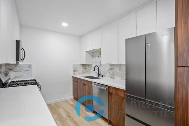 Photo - 4669 34th St Unit 5