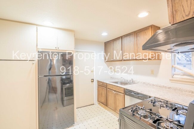 Photo - S Joplin Ave Triplex Unit Back Bungalow