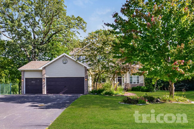 Building Photo - 2207 Raspberry Ct