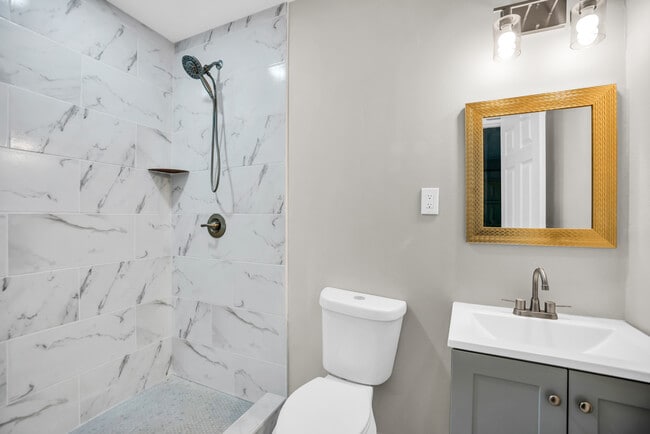 Photo - 125 Vandenburg Dr Unit #Left