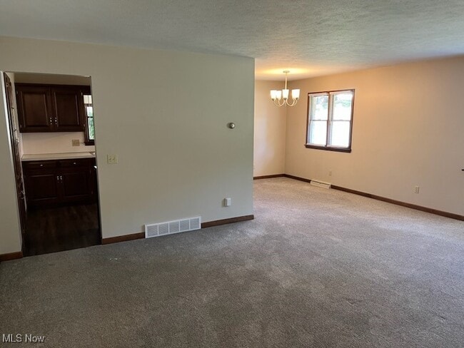 Photo - 1364 Oak St NW