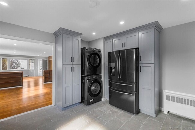 Photo - 88 Horton St Unidad 1st floor