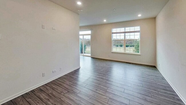 Photo - 2009 Stuttle Rd