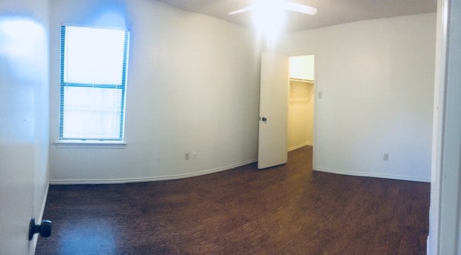 Bedroom 2 - 1113 Bayfield Dr