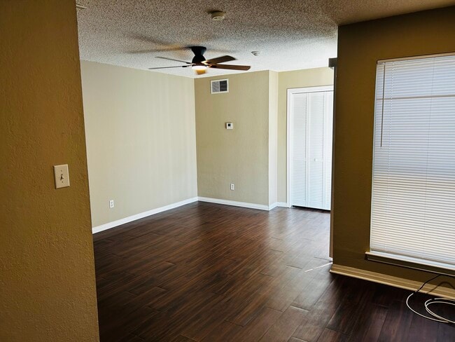 Living room - 2305 Basil Dr Unit D302