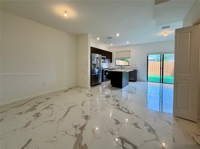 Photo - 18110 SW 148th Rd