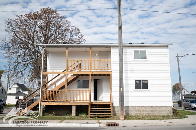 Photo - 216 Gillard St Unit 2