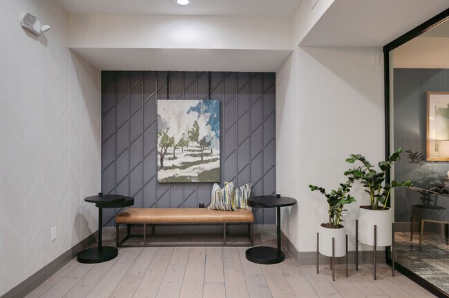 The Briscoe River Oaks apartments — community photo