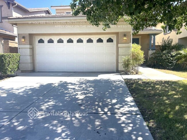 Building Photo - 16215 Los Coyotes St Rental